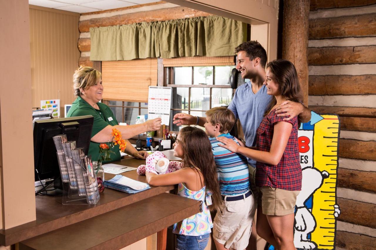 Hotel Carowinds Camp Wilderness Charlotte Exterior foto