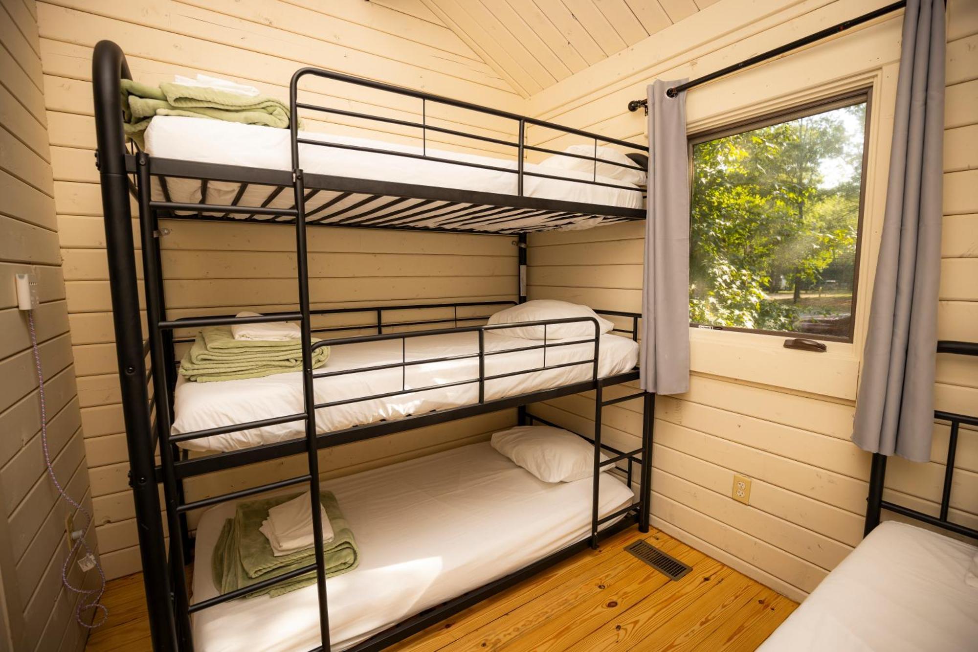 Hotel Carowinds Camp Wilderness Charlotte Exterior foto